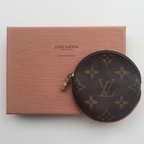 @echoboutique on Instagram: “*SOLD* New arrival: Louis Vuitton coin purse, now available in the store! #echoboutiquespokane #louisvuitton #shopdowntownspokane…” Louis Vuitton Coin Purse, Downtown Spokane, July 1, The Store, New Arrival, Louis Vuitton Monogram, Coin Purse, Coin, Louis Vuitton