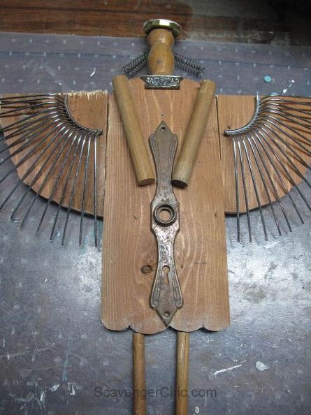 primitive junk angel diy, crafts, decoupage, diy, repurposing upcycling, woodworking projects Wooden Angels Rustic Diy, Shutter Garden Angel, Junk Angels, Primitive Angels Wood, Shutter Angel, Upcycle Junk, Metal Bathroom Shelf, People Sculpture, Wooden Angels