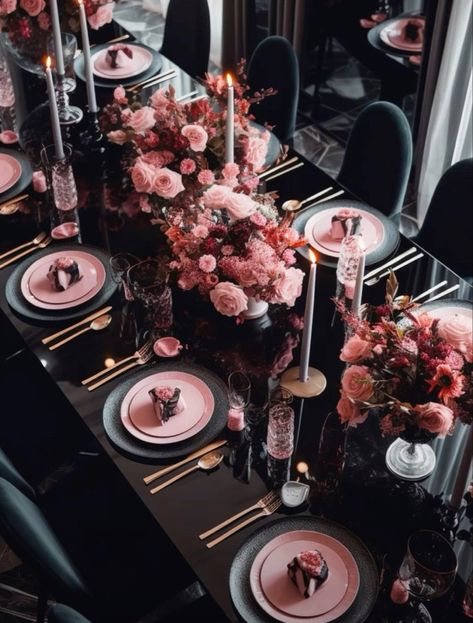 Black Silver Rose Gold Wedding, Dark Pink Table Setting, Pink Black Gold Party Decoration Table Settings, Black Tablecloth Pink Flowers, Black And Peach Wedding Decor, Womens Party Decorations, Black White Pink Wedding Decor, Pink And Brown Table Decorations, Pink And Black Dinner Table Decor