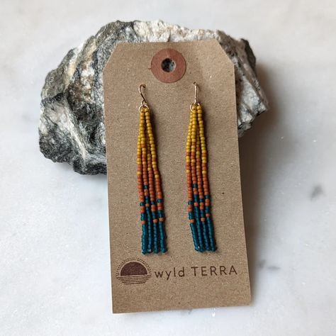 Tassel Beaded Earrings, Fringe Earring, Seed Bead Jewelry Patterns, Beaded Fringe Earrings, Exploring Nature, Beaded Earrings Tutorials, Seed Bead Tutorial, Beaded Earrings Patterns, Fall Earrings