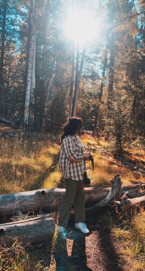 Granola Lifestyle Aesthetic, Granola Aesthetic Outfit, Granola Lifestyle, Granola Boy, Salty Granola, Granola Girl Style, Thrifting Aesthetic, Aesthetic Purse, Salted Granola