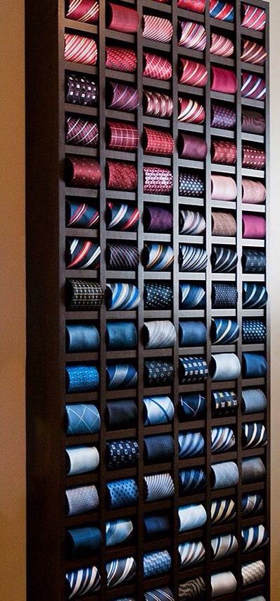 Tie organizer- that is so cool! Wall Mounted Tie Rack, Tie Holder Ideas Diy, Tie Storage Closet, Tie And Belt Organizer Closet Storage, Tie Organization Ideas Closet, Tie Rack Ideas, Tie Display Ideas, Men’s Closet Ideas, Mens Closet Ideas