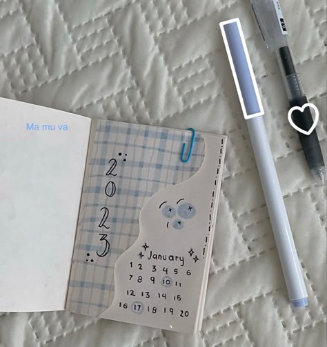 Aesthetic, separador, portada, january🤍 Note Ideas, Mini Ideas, Fotos Goals, Radha Krishna Images, Cute Notes, I School, Journal Ideas, Cute Stickers, Bullet Journal