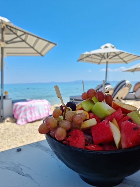 #summer #fruit #sea #beach Fruit Summer Aesthetic, Fruit On The Beach, Fruit On The Beach Aesthetic, Acai Bowl On The Beach, Tropical Fruit Salad Aesthetic, Summer By The Sea, Fruit Summer, Character Board, Sea Beach