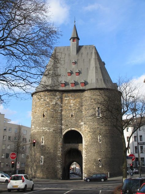 Medieval City Gate, Aachen, Germany Minecraft Castle Gatehouse, Medieval Germany Aesthetic, Medieval German Architecture, Castle Gate Brick, Medieval Gatehouse, Aachen Germany, Medieval City, Historical Buildings, Gate House