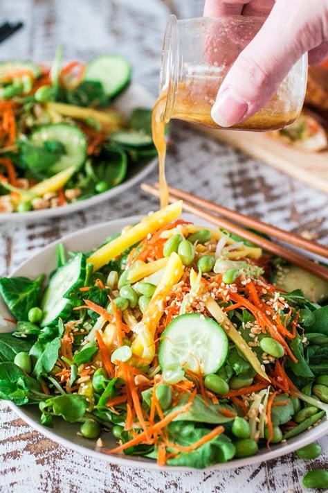 Salad With Sesame Ginger Dressing, Ginger Salad Dressing, Asian Broccoli, Ginger Vinaigrette, Asian Salad Recipe, Asian Salad Dressing, Ginger Salad, Ginger Salad Dressings, Carrots Broccoli