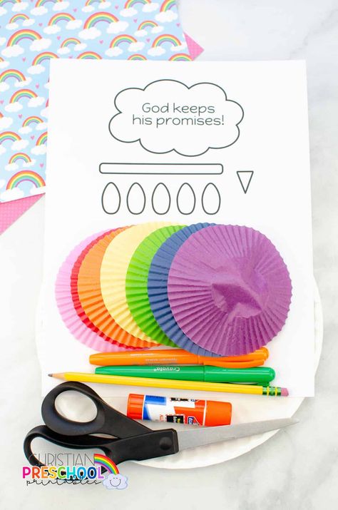 Here's a great bible craft to teach your kids about God keeping his promises! This easy rainbow craft requires very few materials but loads of fun with an incredibly valuable lesson! #christianpreschoolprintables #biblecrafts #rainbowcraft #noahcraft #rainbowcraftforkids Image Of God Craft, God Keeps His Promises Craft, Preschool Sunday School Crafts, Kids Bible Crafts, Easy Rainbow Craft, Noahs Ark Preschool, Rainbow Crafts Preschool, Noahs Ark Craft, Rainbow Bible