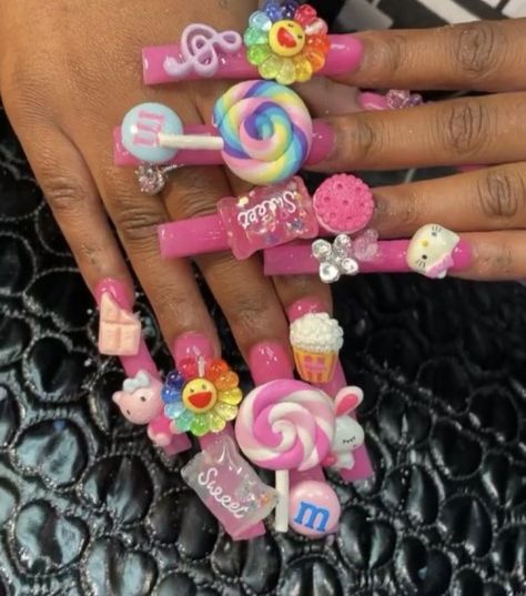 Nail Designs With Candy Charms, Candy Charms On Nails, Long Candy Nails, Colorful Charm Nails, Cute Pink Nails With Charms, Charm Nails Long, Dangle Charm Nails, Colorful Nails With Charms, Chunky Nail Charms