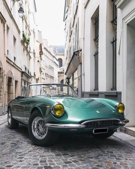 Vintage Ferrari 275 GTS in 'Aqua Green'. Ferrari 275 Gts, Ferrari Convertible, Vintage Ferrari, Ferrari 275, Italian Cars, Dream Garage, Green Vintage, Car Manufacturers, Aqua Green