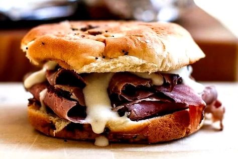 Hot Roast Beef Sandwich Recipe Hot Roast Beef Sandwich Recipes, Hot Roast Beef Sandwich, Hot Roast Beef Sandwiches, Roast Beef Sandwich Recipes, Beef Sandwich Recipes, Roast Beef Sandwich, Cold Weather Comfort Food, Easy Sandwich Recipes, Beef Sandwiches