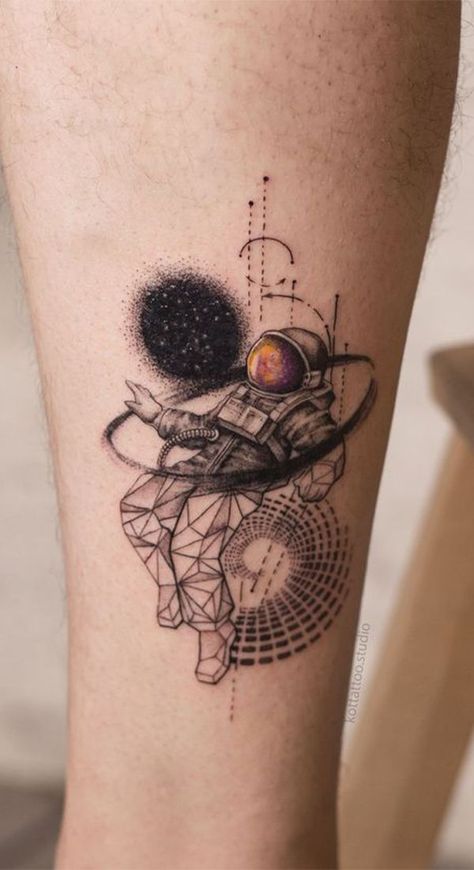 Simple Unique Tattoos, Rocket Tattoo, Astronaut Tattoo, Planet Tattoos, Wrist Tattoos For Guys, Omerta Tattoo, Pieces Tattoo, Chest Piece Tattoos, Space Tattoo