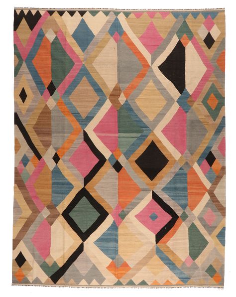 Modern Kilim rugs are everywhere, with modern interpretations offering bold, graphic patterns in everything from pastel shades to neons and even monochrome. 60s Moodboard, Chimney Swift, Kilim Fabric Upholstery, Modern Carpets Design, Killim Fabric, Punch Needling, Kilim Motifs And Symbols, Modern Kilim Rug, Contemporary Graphic Design