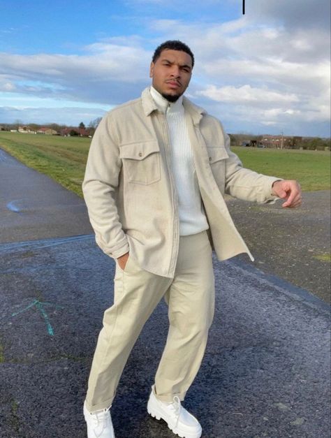 Plus Size Black Men, Streetwear Outfit Men, Outfits For Big Men, Casual Brunch Outfit, Family Christmas Outfits, Black Outfit Men, Nude Outfits, Cream Outfits, Beige Outfit