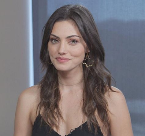 Phoebe Tonkin, Hair, Gold