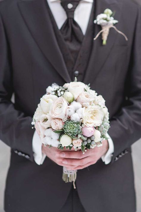 Bunch Of Flowers Wedding, Type Of Flowers, Wedding Bouquets Ideas, Bouquets Ideas, Bouquets Wedding, Wedding Preparation, Best Wedding Photographers, Bunch Of Flowers, Types Of Flowers