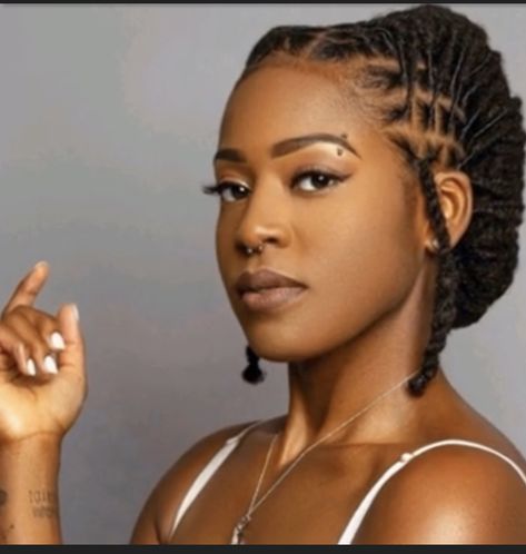 Loc Cuts For Women, Braided Loc Styles For Women, Fall Nails Dark Skin, Dreadlock Styles For Women Black Locs, Fall Nails Dark, Fall Western Nails, Short Dreadlocks Hairstyles, Short Dread Styles, Dreads Short Hair