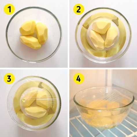 How To Keep Potatoes From Turning Brown, Can You Peel Potatoes The Night Before, Peeling Potatoes Ahead Of Time, Easiest Way To Peel Potatoes, Peel Potatoes Ahead Of Time, Person Cooking, Canned Potatoes, Potatoes In Microwave, Go Browns