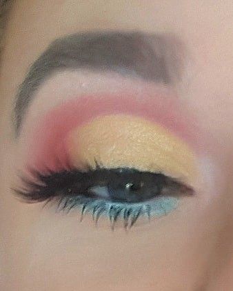 Pansexual Eye Makeup, Pan Flag Makeup, Pan Nails Pride, Pansexual Makeup Looks, Pansexual Pride Makeup, Pan Pride Nails, Pride Flag Makeup, Pansexual Nails, Pansexual Makeup