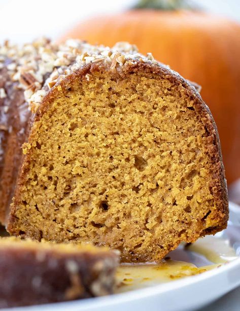 Pumpkin Pecan Bundt Cake, Coffee Bundt Cake, Freezing Pumpkin, Pumpkin Spice Bundt Cake, Fresh Pumpkin Recipes, Spice Bundt Cake, Spiced Cake, Glaze For Cake, Pumpkin Coffee Cakes