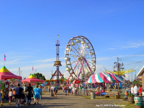 U. P. State Fair 2008 Light Background Images, Light Background, State Fair, Lights Background, Background Images, Fair Grounds, Composition, Quick Saves