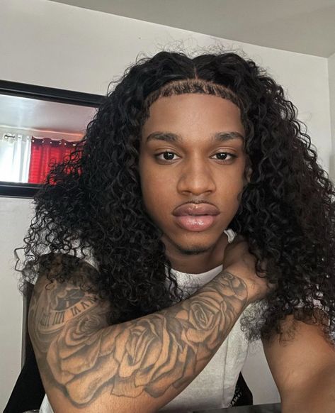 Man Bun Curly Hair, Long Curly Hair Men, Dread Hairstyles For Men, Cute Dreads, Natural Hair Bun Styles, Dark Skin Men, Gay Aesthetic, Black Men Hairstyles, Dread Hairstyles