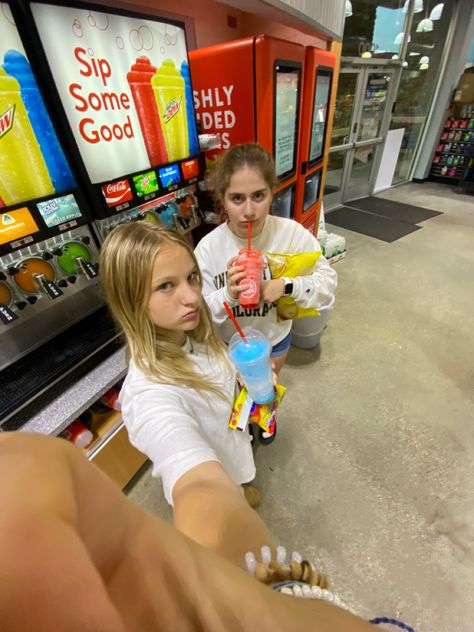 Gas Station Aesthetic Friends, Summer Gas Station Aesthetic, Gas Station Friends, Late Night Store Run With Friends, Late Night Activities With Friends, Gas Station With Friends, Summer Late Night, Late Nights With Friends, Late Night Gas Station