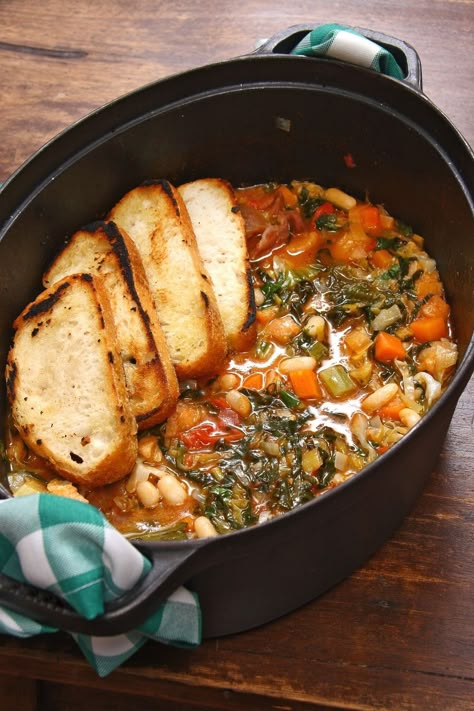 Soup With Ground Pork, Soup Tuscan, Ribollita Soup, Italian Bean Soup, Pork Soup Recipes, Tuscan White Bean Soup, Italian Vegetable Soup, Tuscan White Bean, Ground Pork Recipes