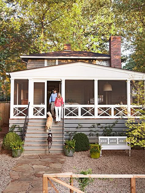 The newly redone front porch feels like a destination, thanks to key changes: http://www.bhg.com/home-improvement/porch/porch/before-and-after-porch-makeovers/?socsrc=bhgpin042214frontporchretreat&page=2 Screened Front Porches, Dogs Walking, Screened Porch Designs, Porch Remodel, Porch Addition, Building A Porch, Porch Makeover, Front Porch Ideas Curb Appeal, Porch Railing