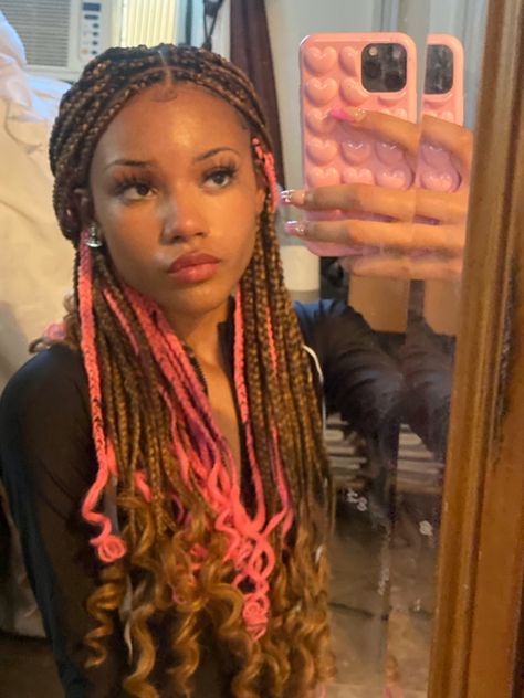 Black Braids Blonde Ends, Braids With Blonde In The Back, Brown And Pink Braids Black Women, Black Blonde And Brown Box Braids, Braids With Curls Blonde And Black, Curly End Braids Hairstyles, Light Brown And Pink Box Braids, Brown And Blonde Hair Black Women Braids, French Curls Braids Thick