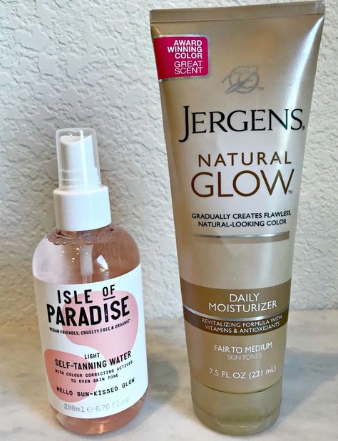 Very Pale Skin, Self Tanning Tips, A Well Styled Life, Leg Makeup, Jergens Natural Glow, Tanning Skin Care, Best Self Tanner, Tanning Tips, Self Tanners