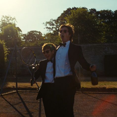 Saltburn Tennis Scene, Saltburn Party Scene, Salt Burn Aesthetic, Saltburn Summer, Saltburn Aesthetic, Salt Burn, Movie Board, Jacob Elordi, Barry Keoghan