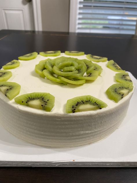 Kiwi Cake Decoration, Kiwi Cake, Cake Decoration, Kiwi, Cake Decorating, Cake, Birthday