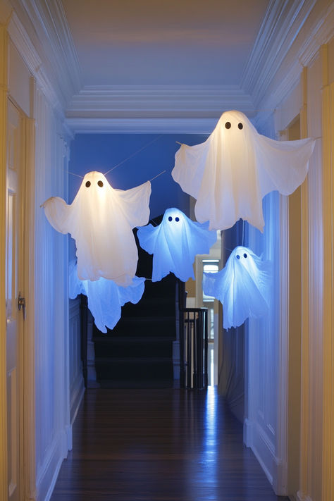 Halloween Decorated Hallway, Hall Halloween Decorations, Halloween Decor At Home, Light Up Halloween Decorations, Halloween Hallway Decorations Entryway, Halloween Decor Hallway, Best Halloween Decorations Outside, Diy Halloween Decorations For Office, Halloween Cute Decor