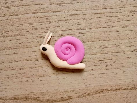 Clay
Sculpt
Sculpting
Sculpture
Mold
Molding Playdough Art, Snail Clay, Play Doh Art, Snail Sculpture, Snail Earrings, 3d Earrings, Clay Polymer, Cute Clay, Clay Tutorials