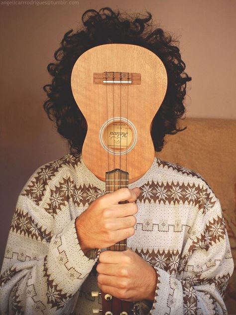 Ukulele Tumblr, Music Boy, Ukulele Photography, Ukulele Art, Ukulele Music, Bloc Party, Boy Hair, Guitar Photography, Music Pictures