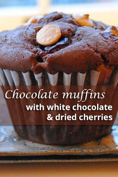 Chocolate muffins with white chocolate and dried cherries – Makes 1 dozen large muffins Pumpkin Pecan Crunch, Large Muffins, Pecan Crunch, White Chocolate Cherry, Pumpkin Pecan, Dried Cherries, Chocolate Muffins, Muffin Recipes, Cinnamon Rolls