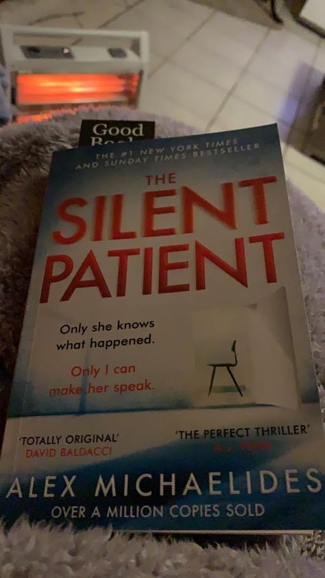 Silent Patient Book, The Silent Patient, Book Girlies, About Snapchat, Holly Black, New Times, Islamic Messages, Plot Twist, Reading List