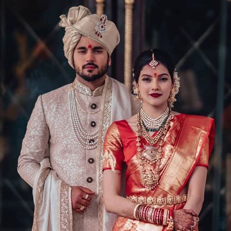 Manish Pandey Wedding, Marathi Bride And Groom Outfits, Marriage Pic, Marriage Dress For Men, Manish Pandey, Wedding Matching Outfits, Indian Groom Dress, Groom Pose, Groom Dress Men