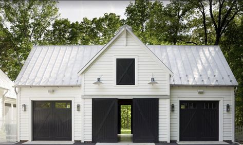 Plan Garage, Carriage House Garage, Farmhouse Garage, Garage Addition, Garage Exterior, Barn Garage, Garage Apartments, Garage Makeover, Large Backyard