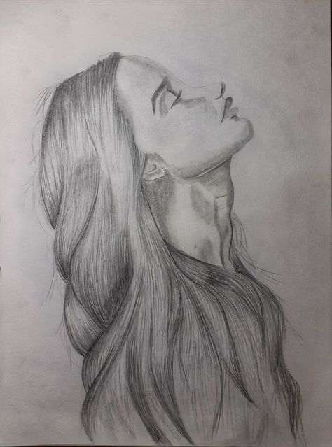 Jawline Drawing, Sketches Pencil, Sketch Pencil, Art Drawings Sketches Pencil, Pencil Sketches, Fashion Art Illustration, Art Sketch, Girl Hair, Pencil Sketch