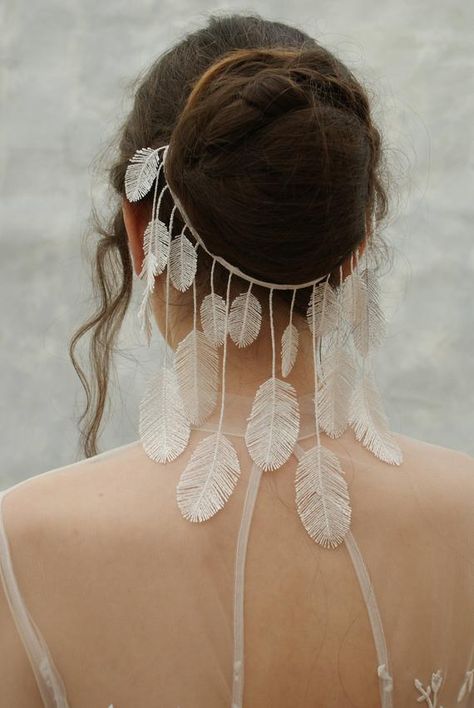 Bride hair with veil