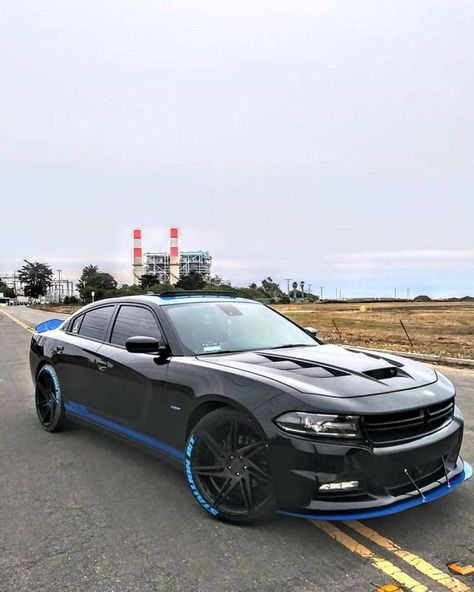 Charger Ideas, Car Vibes, Dodge Hellcat, Charger Sxt, Customized Cars, Dodge Charger Sxt, Dodge Chargers, Dodge Charger Hellcat, Dodge Srt