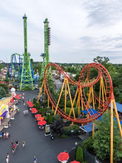 Six Flags New England, Park Editorial, Hong Kong Travel, Six Flags, Italy Travel Guide, Summer Plans, Croatia Travel, Thrill Ride, Las Vegas Hotels