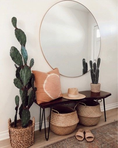 Bohemian Entryway, Boho Entryway, Apartment Entryway, Home Entrance Decor, Entrance Decor, Apartment Inspiration, Boho Living Room, Hallway Decorating, Entryway Decor