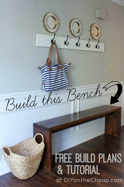 Build this entryway bench! Simple build plans and a tutorial available at DIY on the Cheap. Apartment Entryway Ideas Narrow Hallways, Diy Bank, Veranda Design, Diy Entryway Bench, Apartment Entryway, Diy Entryway, Best Diy Projects, Bench Plans, Diy Bench