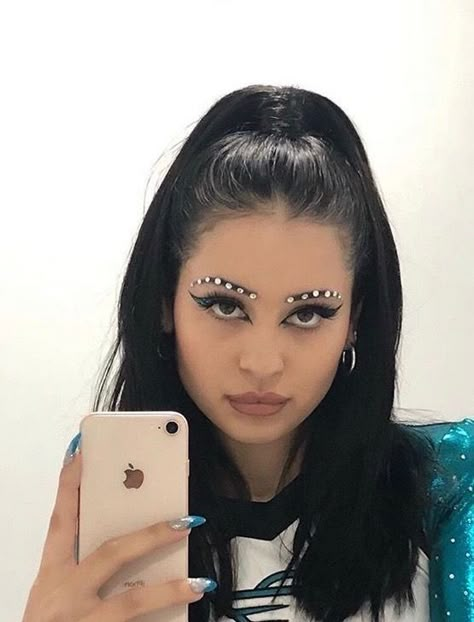 Euphoria Fashion, Hot Halloween Outfits, Alexa Demie, Swag Makeup, Cheerleading Outfits, Glitter Makeup, Cute Makeup, Makeup Inspo, Halloween Outfits