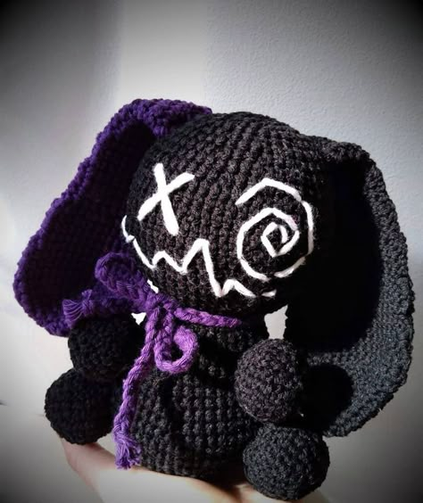 Goth Crochet Bunny Punk Crochet, Goth Crochet, Creepy Stuffed Animals, Bunny Diy, Kawaii Crochet, Fun Crochet Projects, Crochet Diy, Diy Crochet Projects, Crochet Bunny