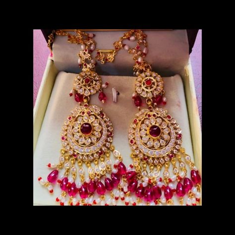 #rajputijewellery #rajasthanijewellery #illustrious designs #rajputiearings #rajasthaniearings #naginaearings Rajputi Earing Design, Earings Design Gold Rajputi, Rajputi Nath Designs, Royal Rajput Jewellery, Rajputi Earrings Design Gold, Dubai Wallpaper, Full Bridal Jewellery Set, Rajput Jewellery, Rajasthani Jewellery