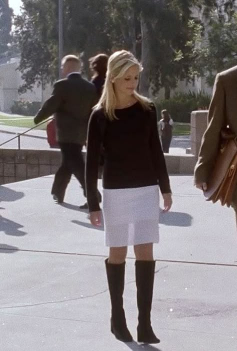 Buffy The Vampire Slayer Aesthetic Outfits, Buffy Summers Inspired Outfits, Buffy Style 90s, 90s Buffy Fashion, Tv Fashion, Buffy Fashion Outfits, Buffy Aesthetic Outfits, Buffy Summers Style, Buffy Summers Outfits Style