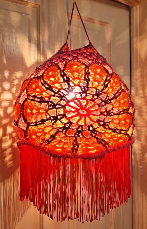 *Pattern* Crocheted Boho Flower Hanging Lantern | Welcome to my Yarniverse! Crochet Hanging Lamp, Crochet Lanterns, Crochet Lamp Shade, Crochet Lantern, Balloon Lanterns, Crochet Lamp, Bed Sleeping, Flowers To Make, Flower Granny Square